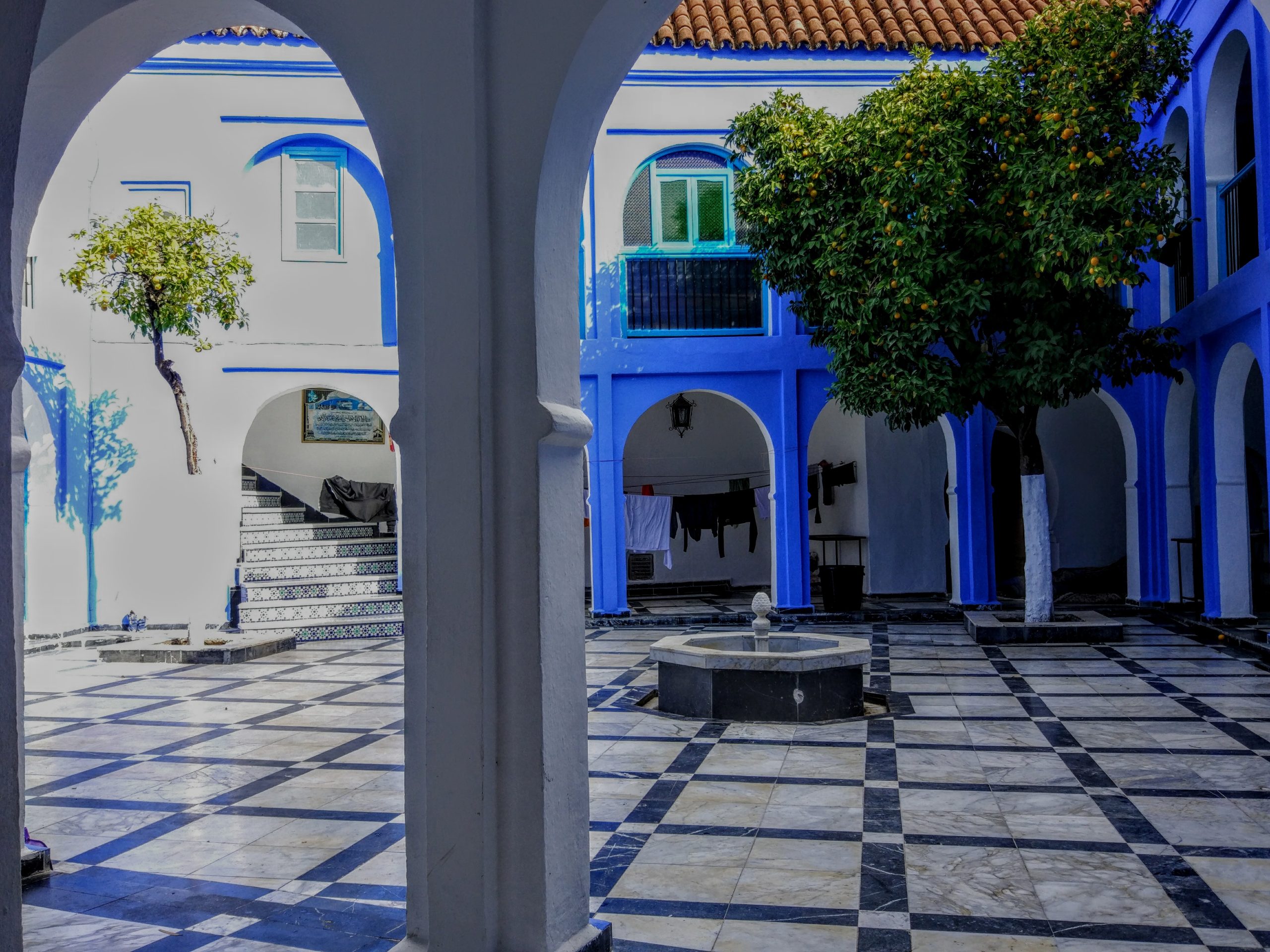 Chefchaouen: Exploring Morocco’s Blue Pearl Before or After the Desert