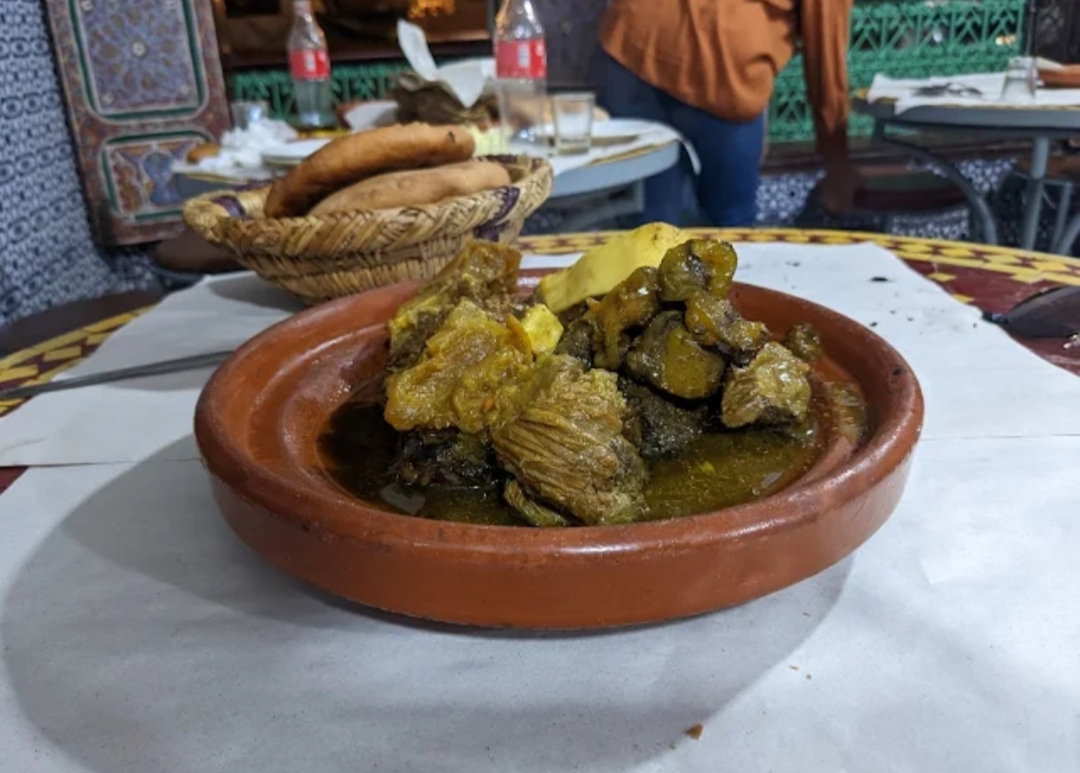 A Food Lover’s Guide to Moroccan Cuisine for Desert Travelers
